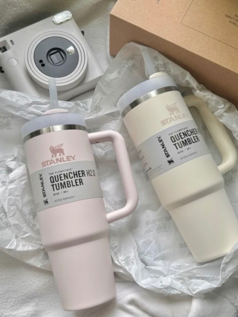 Stanley Quencher Cream 2.0 H2.0 FlowState Tumbler - 40 oz (1,18 L) - Neuf